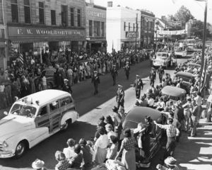 Fredericksburg, 1952 - Members of the Fredericksburg Rescue Squad, led by Capt. John Heubi, parade down Caroline Street on Sept. 27, 1952, during the annual convention of Virginia rescue squads here. 