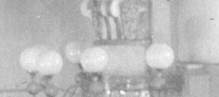 Mid level gaslight detail